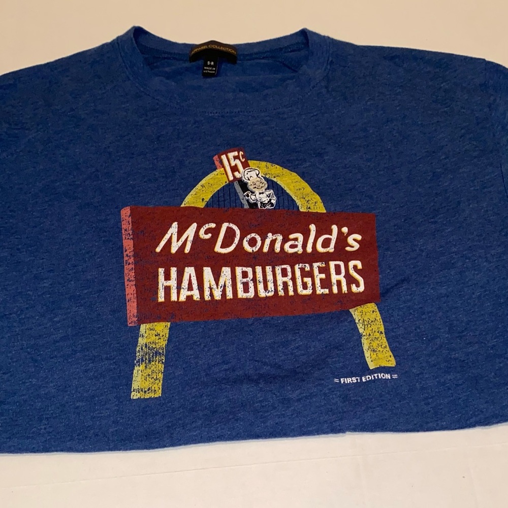 McDonalds shirt😂😂